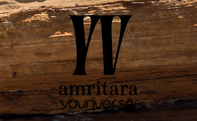 amritara youniverse ロゴ